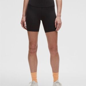 Lululemon athletica Wunder Train High Rise Short 6”